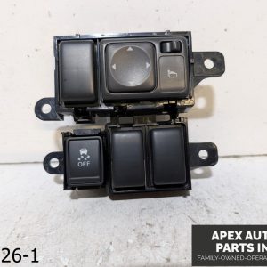 OEM 2011-2014 Nissan Juke 1.6L SIDE MIRROR TRACTION CONTROL SWITCH