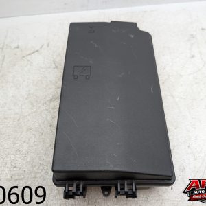 OEM 2011 Chevrolet Camaro 3.6L Engine Fuse Box Manual Trans
