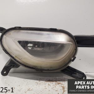 OEM 2014-2016 KIA Cadenza 3.3L FOG LIGHT RH PASSENGER