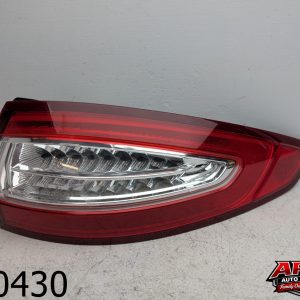 OEM 2014 Ford Fusion 2.0L Passenger Right Side Tail Light
