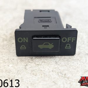 OEM 2014 Kia Cadenza 3.3L Trunk Lid On Off Lock Switch Button