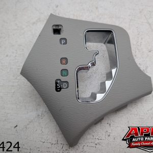 OEM 2014 Toyota Sienna 3.5L Floor Shifter Trim Selector Cover