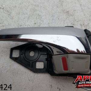 OEM 2014 Toyota Sienna 3.5L Front Left Interior Door Handle Assembly
