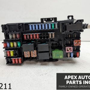 OEM 2015 Chevrolet Trax 1.4L Fuse Box Relay Control Junction Block