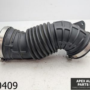 OEM 2015 Chrysler 200 3.6L Engine Air Intake Tube