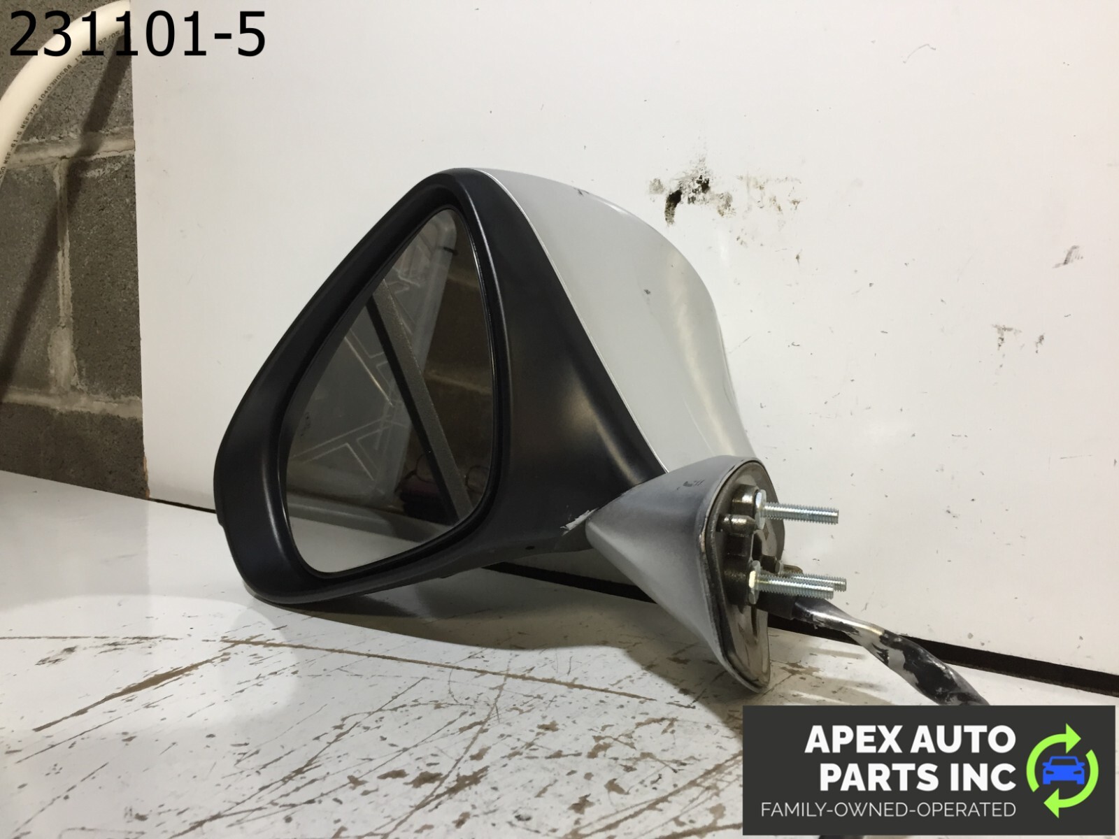 OEM 2015 Lexus ES350 DRIVER DOOR MIRROR W/ TURN SIGNAL & BLIND SPOT - Image 5