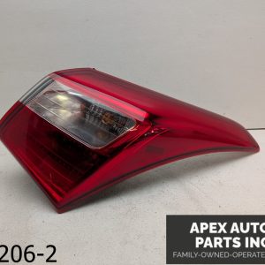 OEM 2017 Hyundai Elantra 2.0L Passenger Right Tail Light Brake Lamp