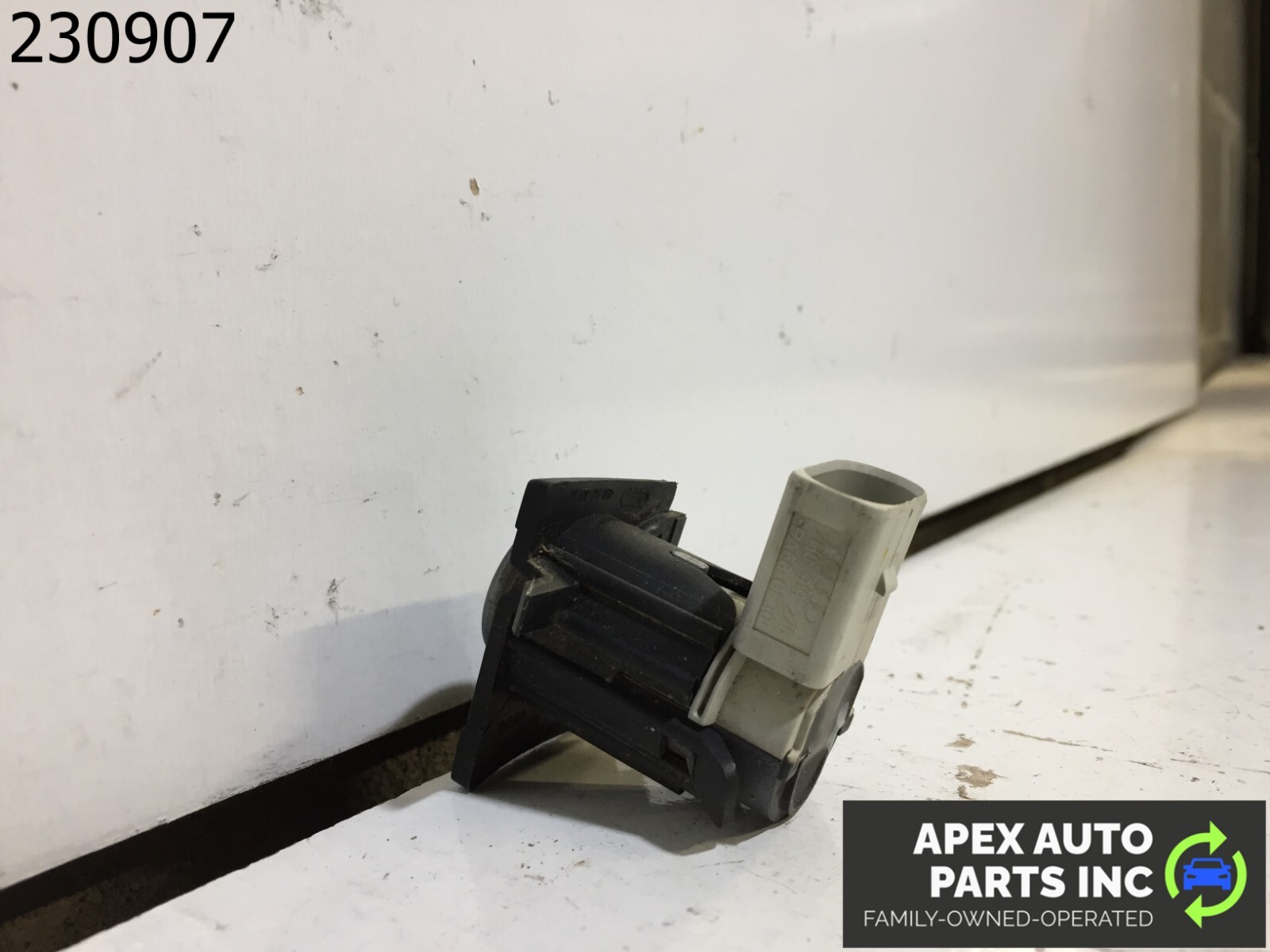 OEM Audi A8 2006 BUMPER PARKING AID / ASSIST SENSOR OEM - Image 6