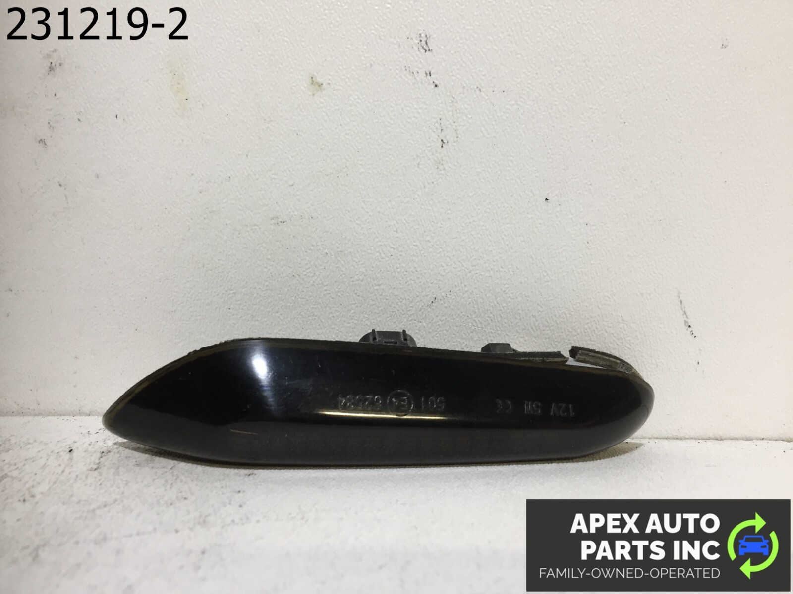 OEM BMW 328i 2009 Right Passenger Side Fender Marker Light Turn Signal Lamp