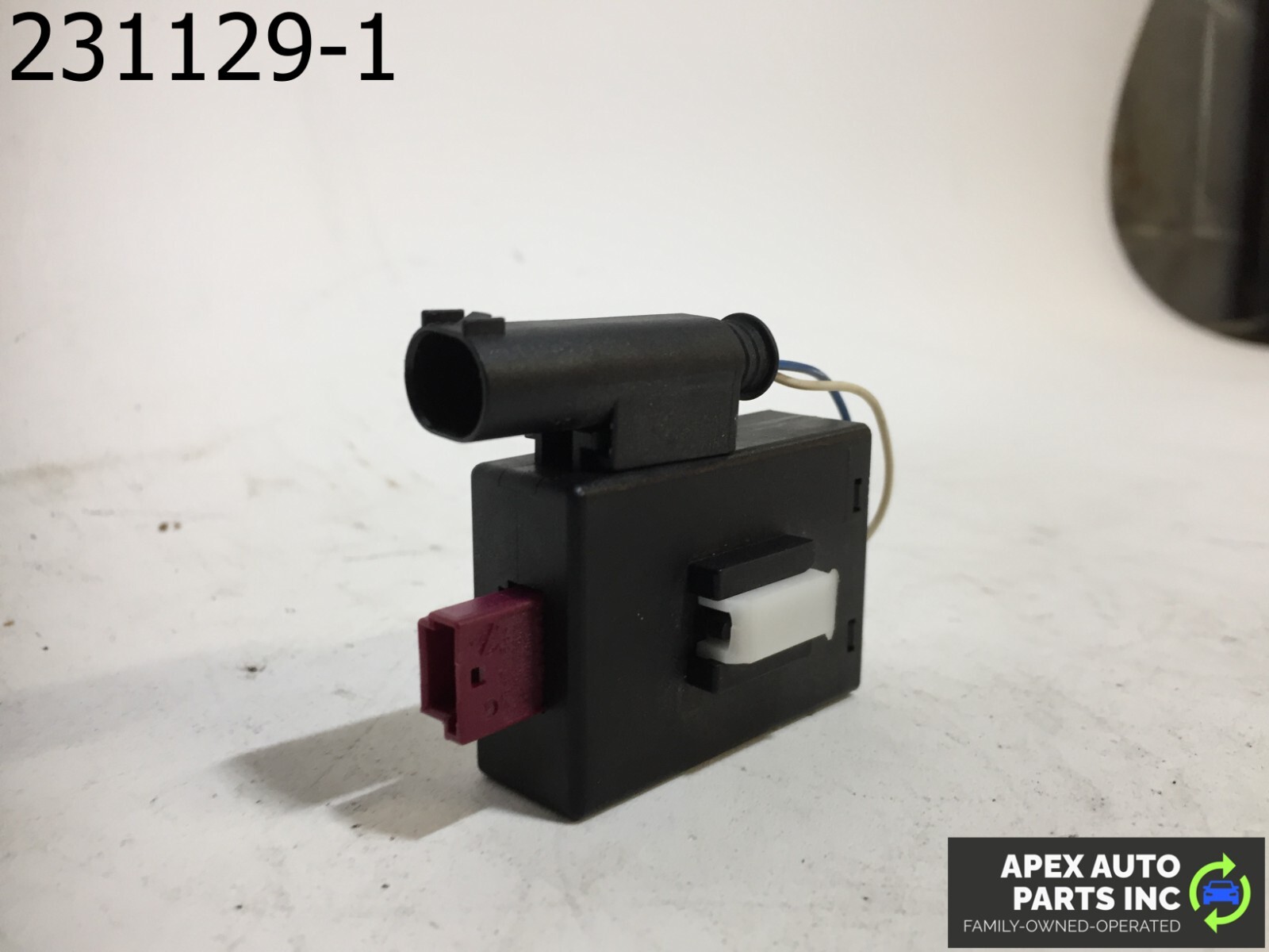 OEM BMW 745Li 2003 Front Left Seat Occupancy Sensor Module - Image 6
