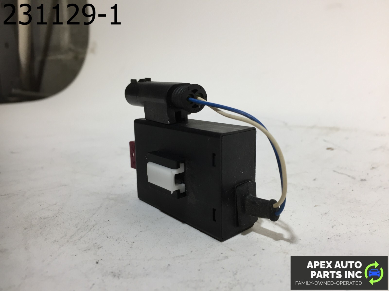 OEM BMW 745Li 2003 Front Left Seat Occupancy Sensor Module - Image 7