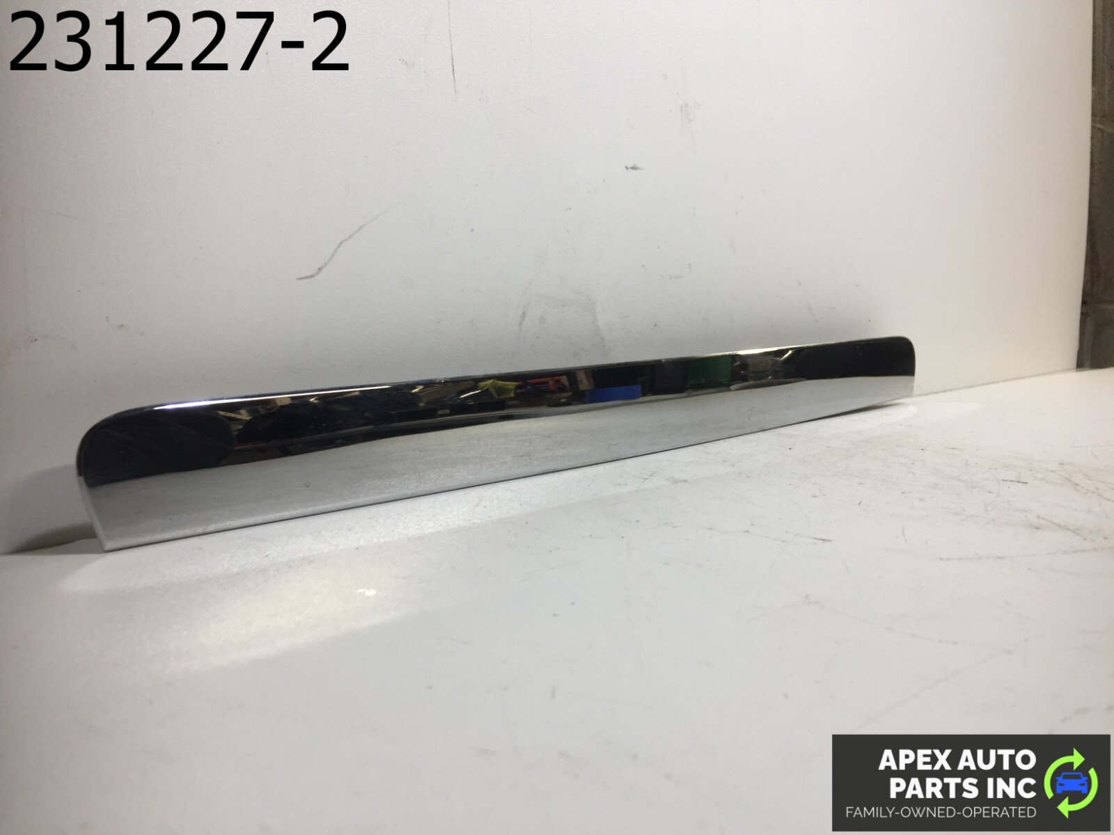 OEM Ford Taurus 2008 Chrome Tailgate Trunk Molding Strip Trim - Image 3