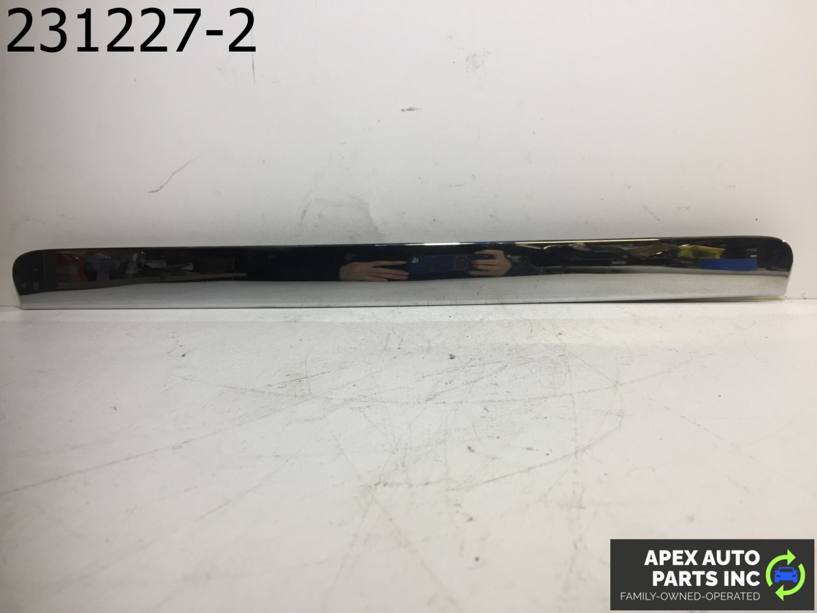 OEM Ford Taurus 2008 Chrome Tailgate Trunk Molding Strip Trim