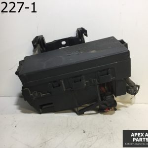 OEM Ford Taurus 2008 Engine Fuse Box Relay Module