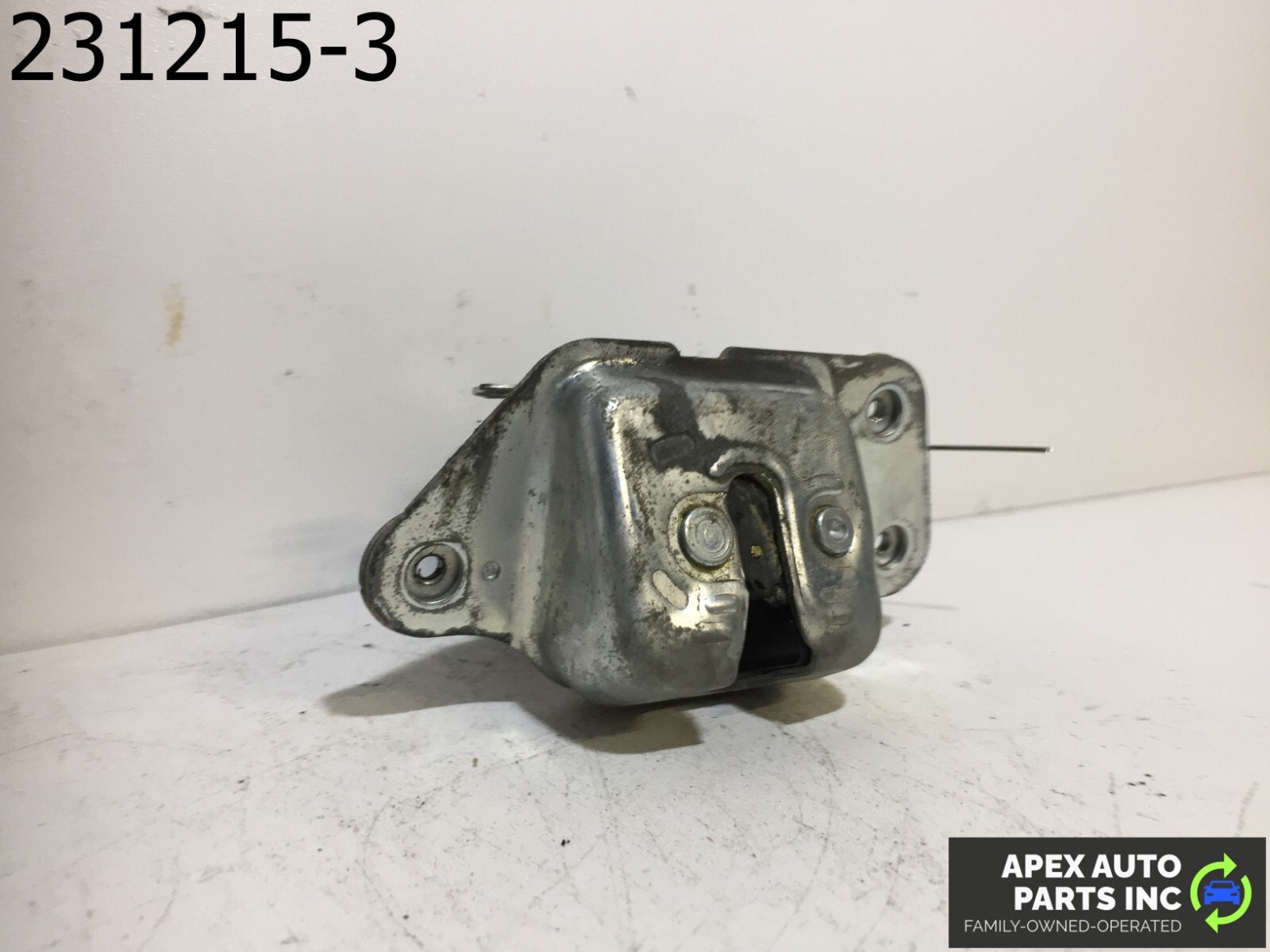 OEM Jeep Commander 2006 Trunk Latch Lid Lock Actuator OEM 4589131AG - Image 3