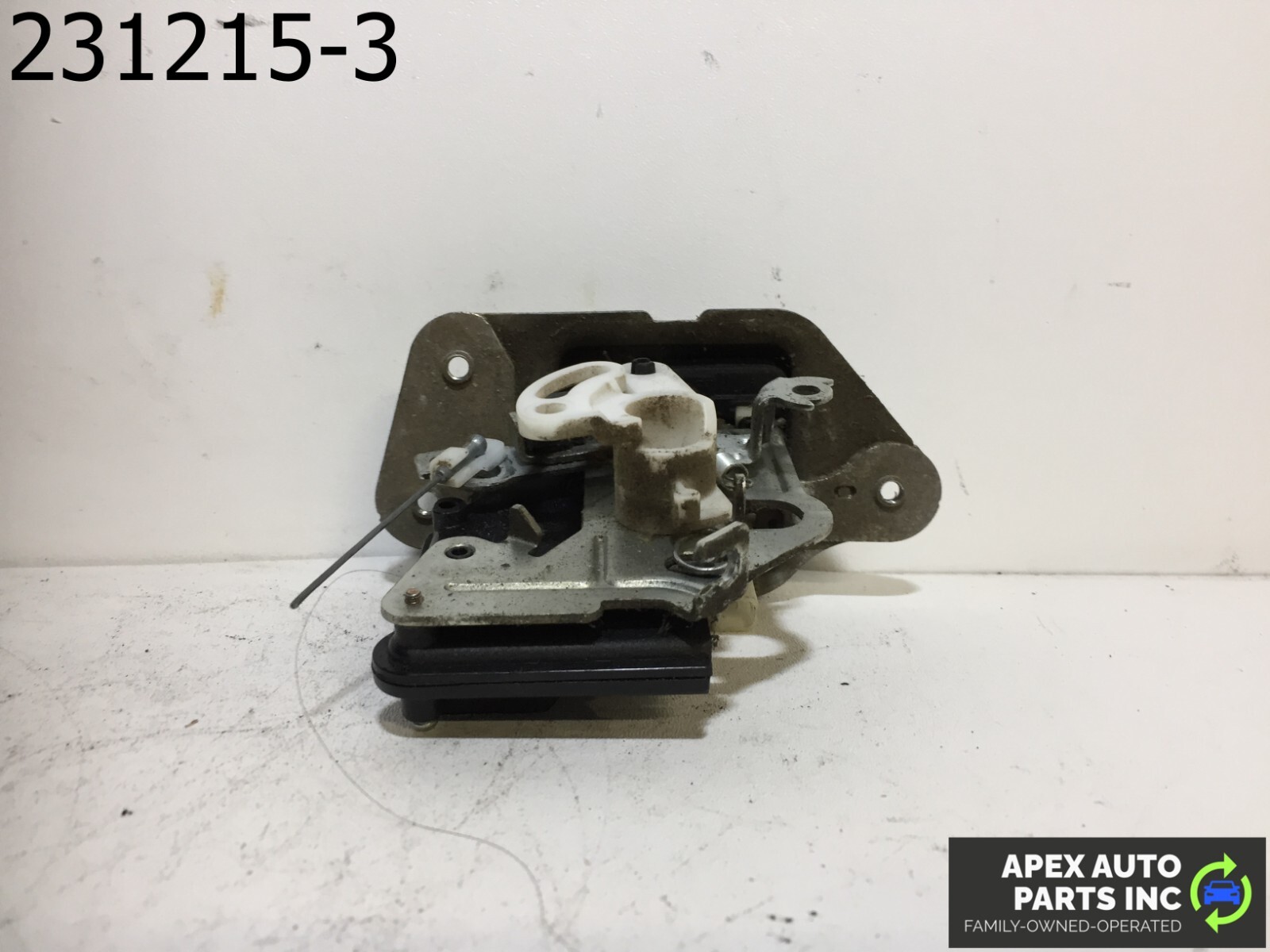 OEM Jeep Commander 2006 Trunk Latch Lid Lock Actuator OEM 4589131AG - Image 5