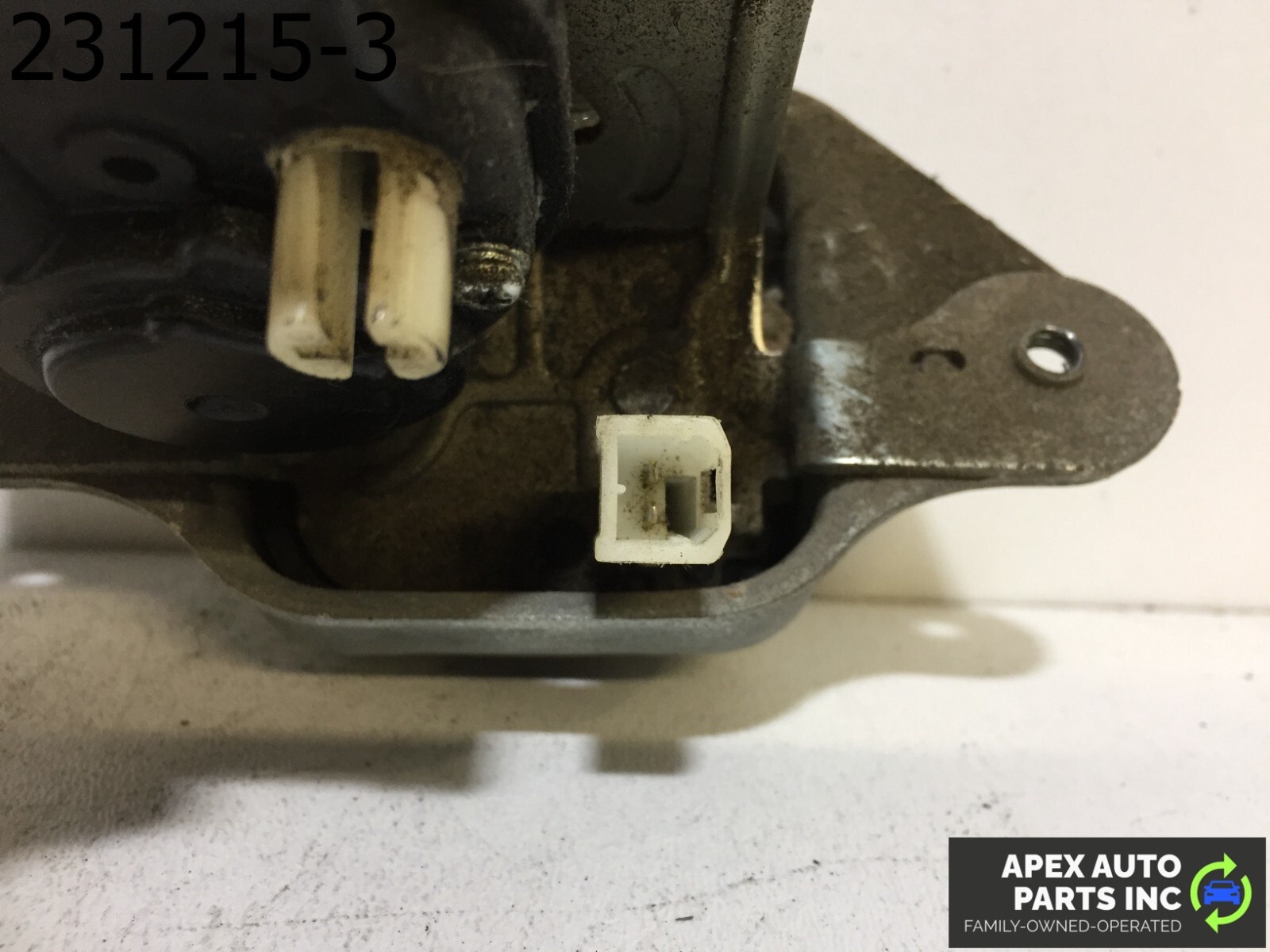 OEM Jeep Commander 2006 Trunk Latch Lid Lock Actuator OEM 4589131AG - Image 8