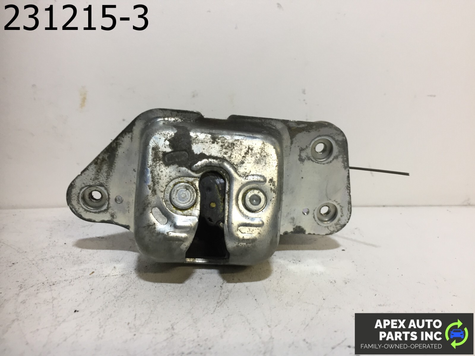 OEM Jeep Commander 2006 Trunk Latch Lid Lock Actuator OEM 4589131AG