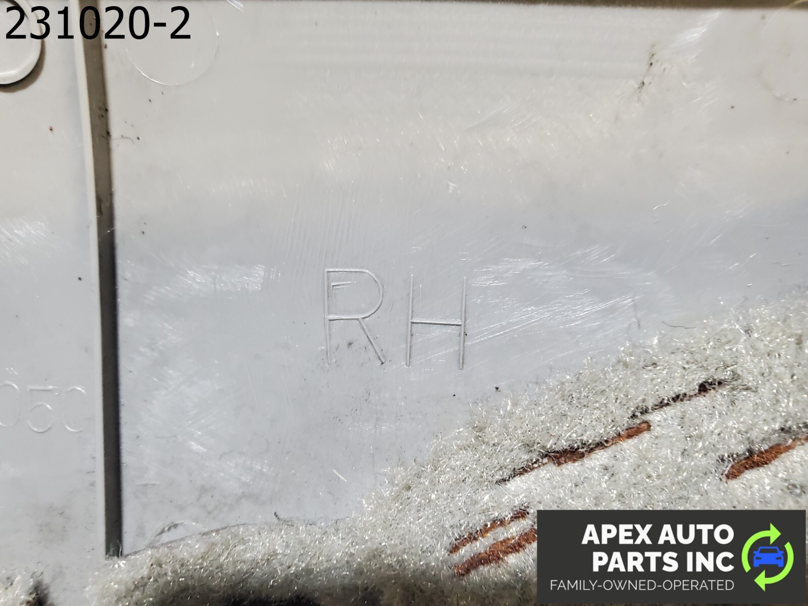 OEM Lexus ES300 2000 RIGHT PASSENGER KICK PANEL TRIM TAN WZ03 - Image 9