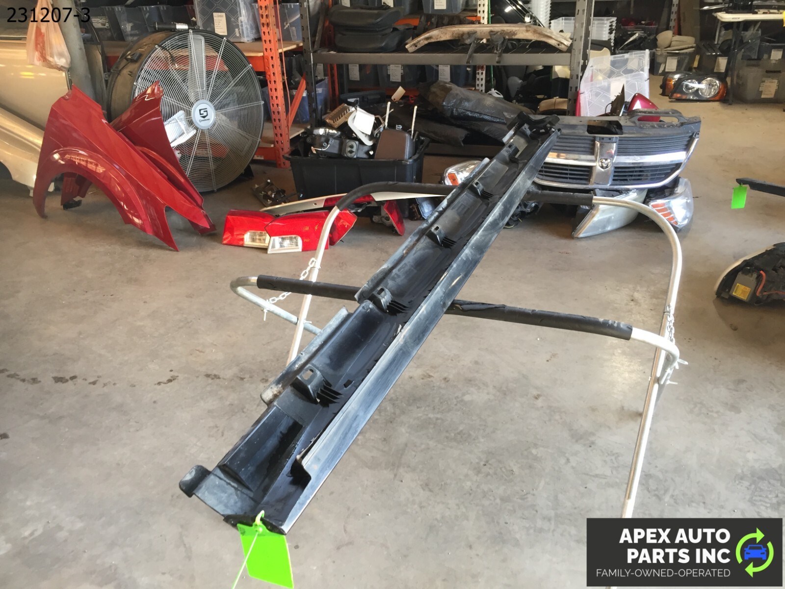 OEM Volkswagen CC 2012 ROCKER PANEL SKIRT MOLDING RIGHT PASSENGER SIDE - Image 4