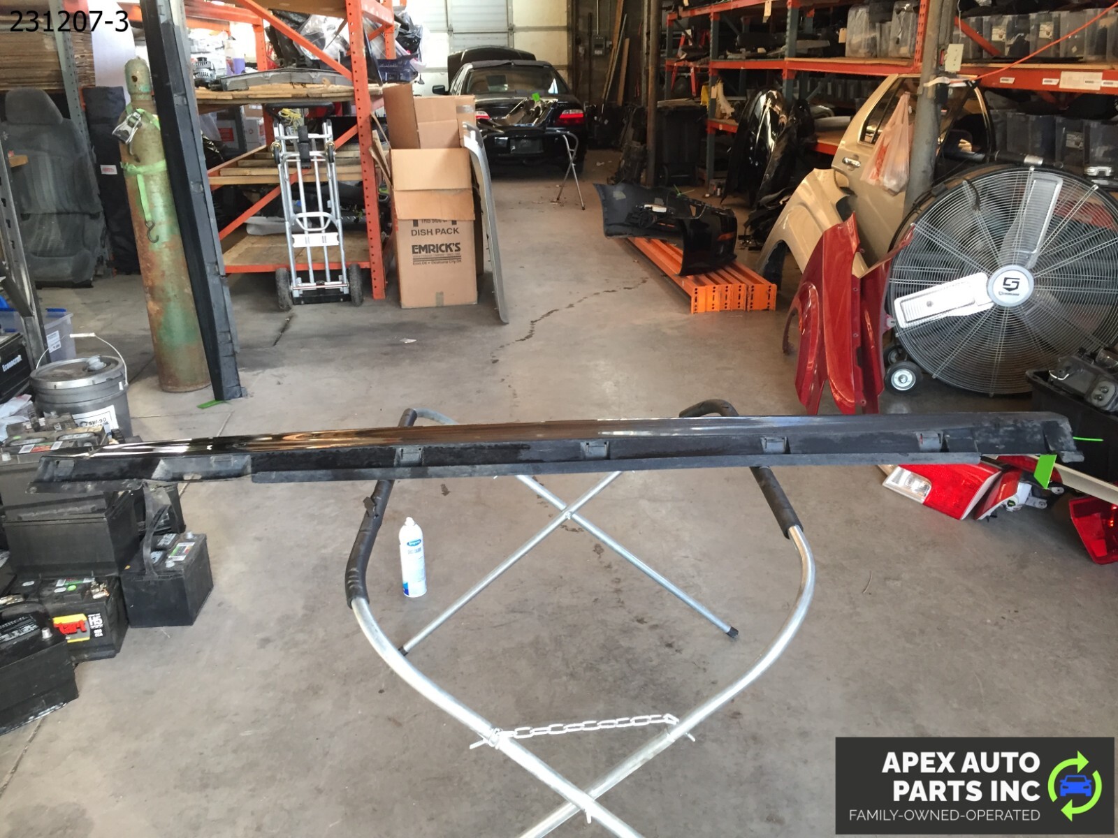 OEM Volkswagen CC 2012 ROCKER PANEL SKIRT MOLDING RIGHT PASSENGER SIDE - Image 6