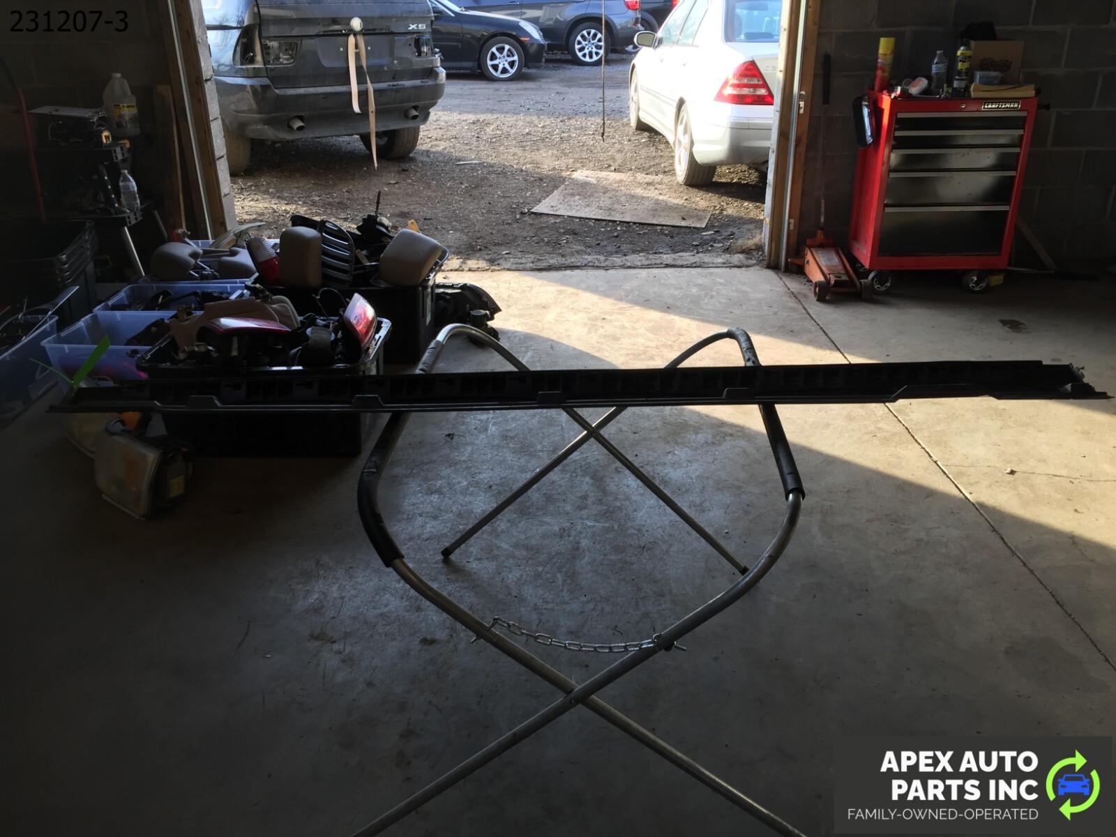 OEM Volkswagen CC 2012 ROCKER PANEL SKIRT MOLDING RIGHT PASSENGER SIDE - Image 8