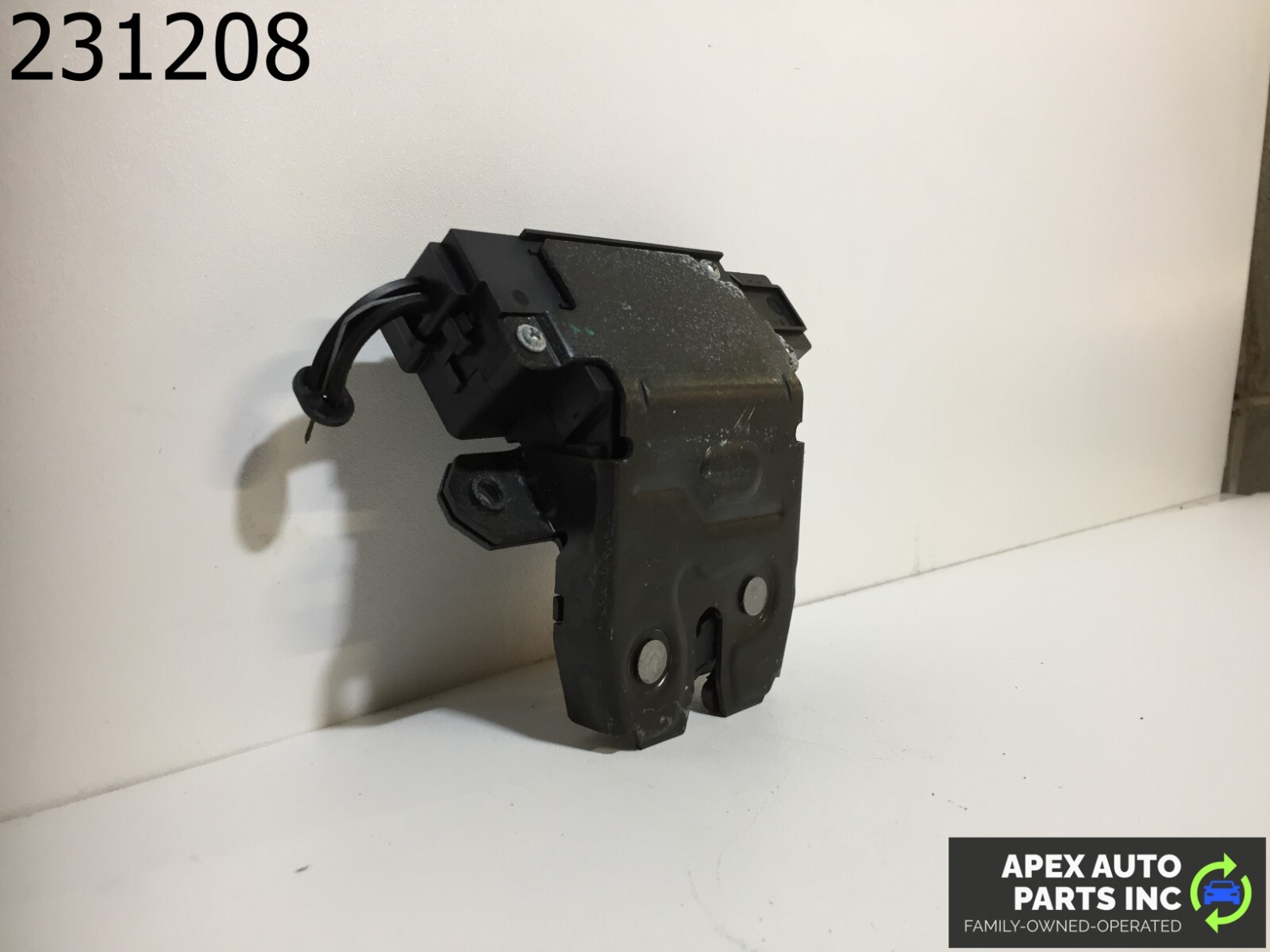 OEM Volvo S40 2005 Trunk Latch Release Deck Lid Lock Actuator 31276697 OEM - Image 6
