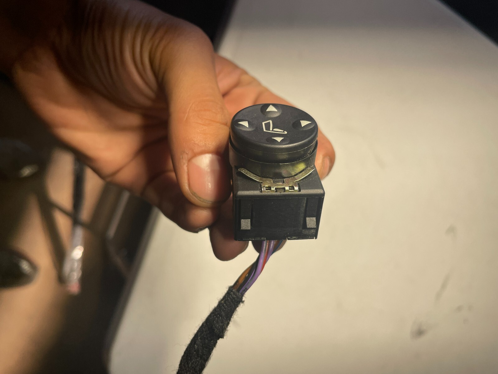 00-06 E92 E53 E90 BMW Driver Power Lumbar Adjust Seat Switch OEM Front Driver LH - Image 4