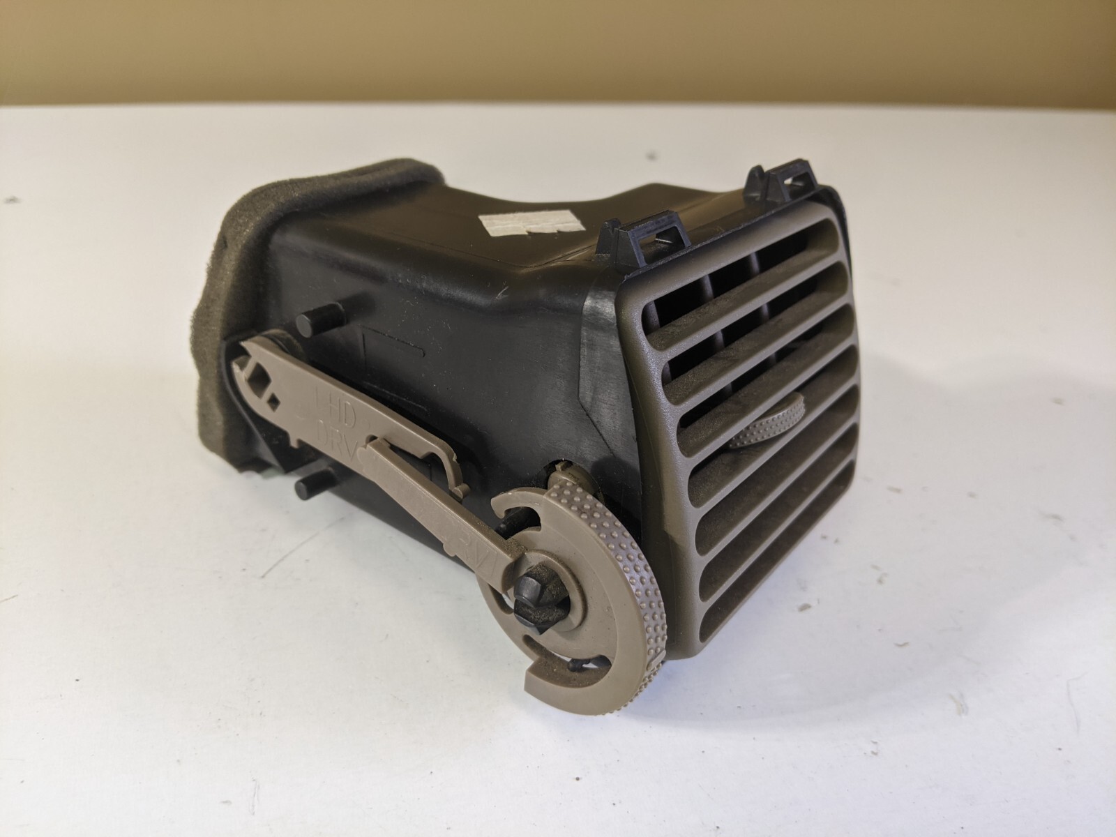 02-05 OEM Ford Explorer Mountaineer Left Driver Side Dash AC Air Vent Grille - Image 3