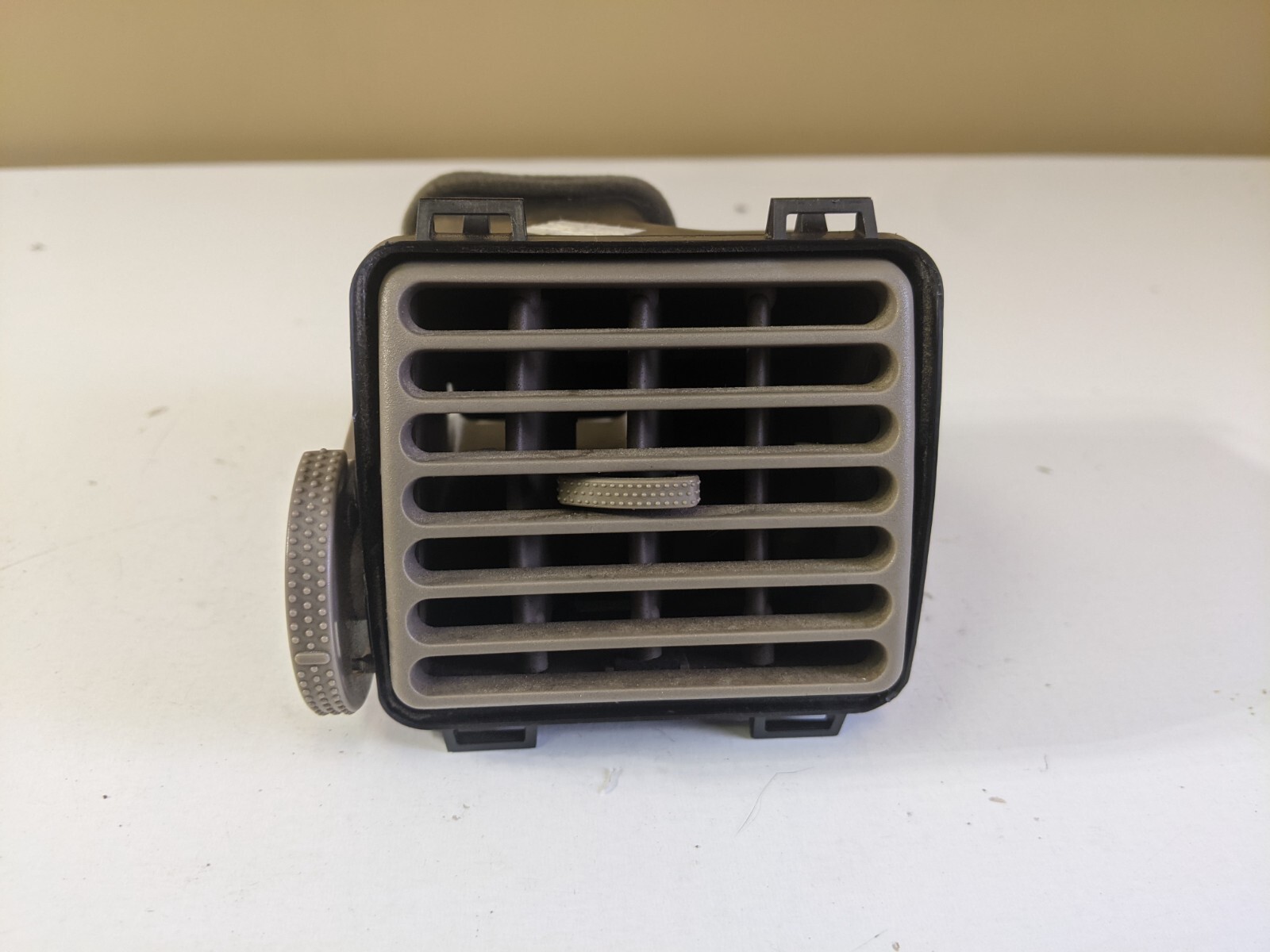 02-05 OEM Ford Explorer Mountaineer Left Driver Side Dash AC Air Vent Grille