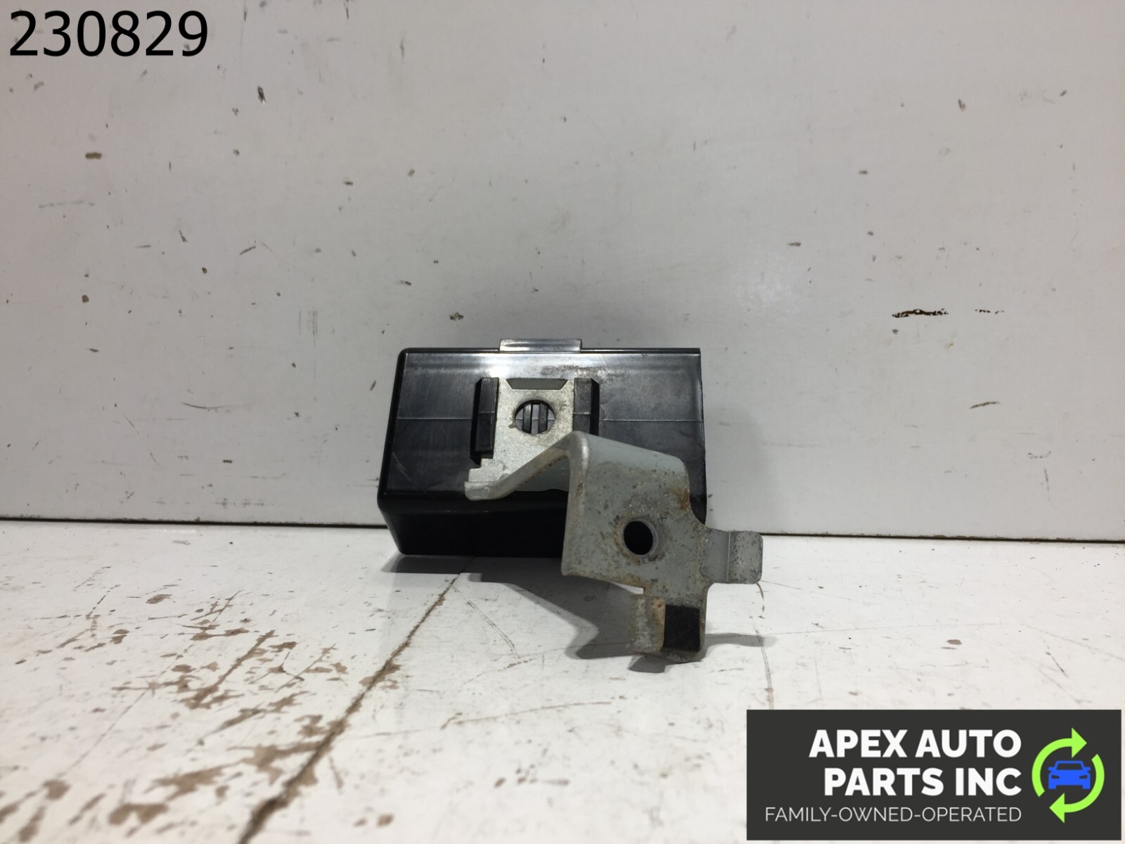 02 INFINITI Q45 - MUFFLER CONTROL MODULE 28488AR000 - Image 5