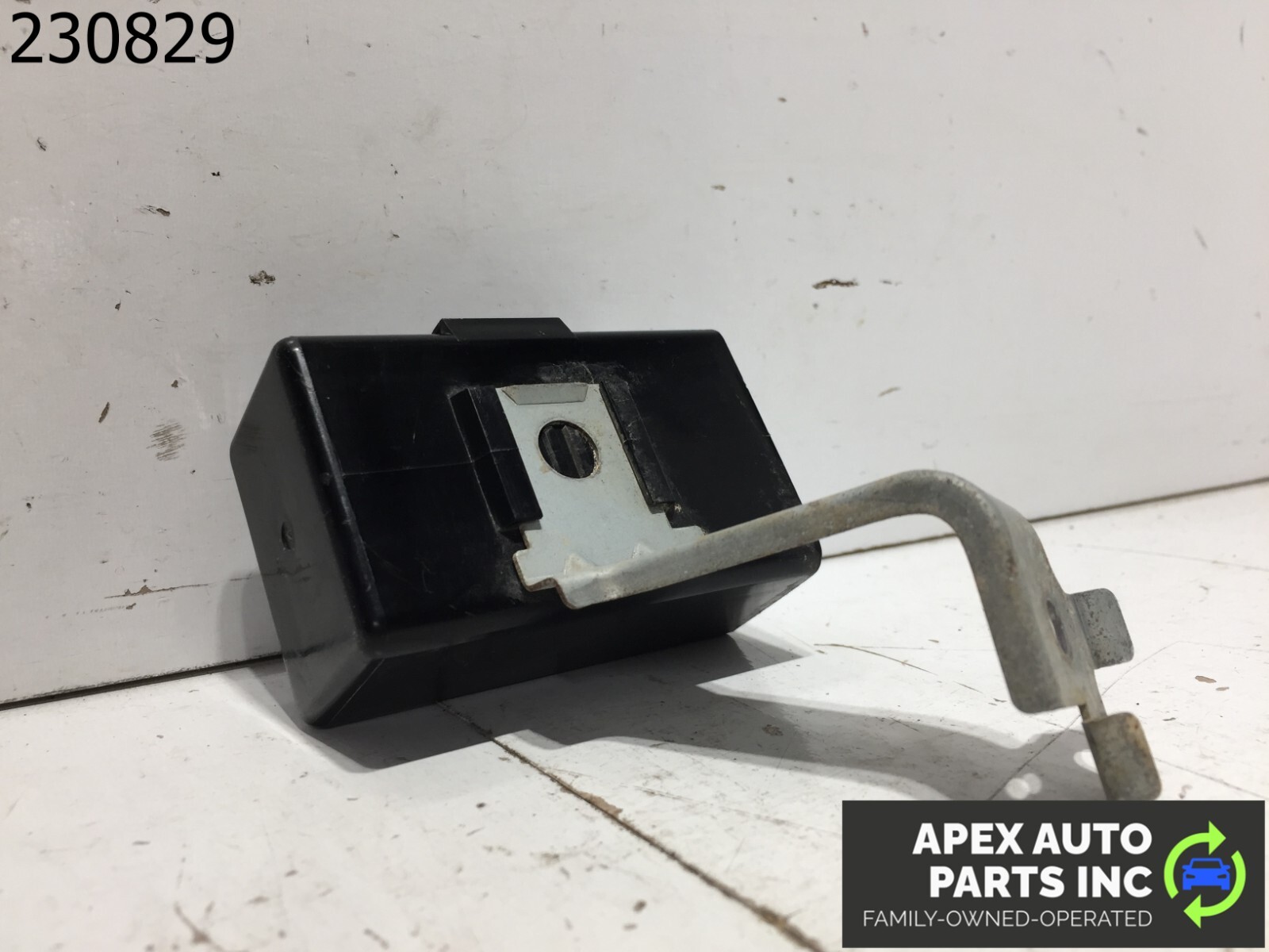 02 INFINITI Q45 - MUFFLER CONTROL MODULE 28488AR000 - Image 6