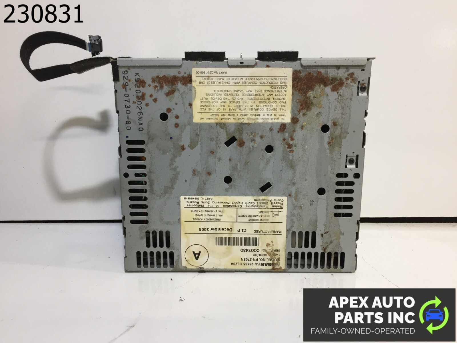 06 2006 Infiniti FX AM FM 6 Disc CD Radio Receiver OEM LKQ - Image 6