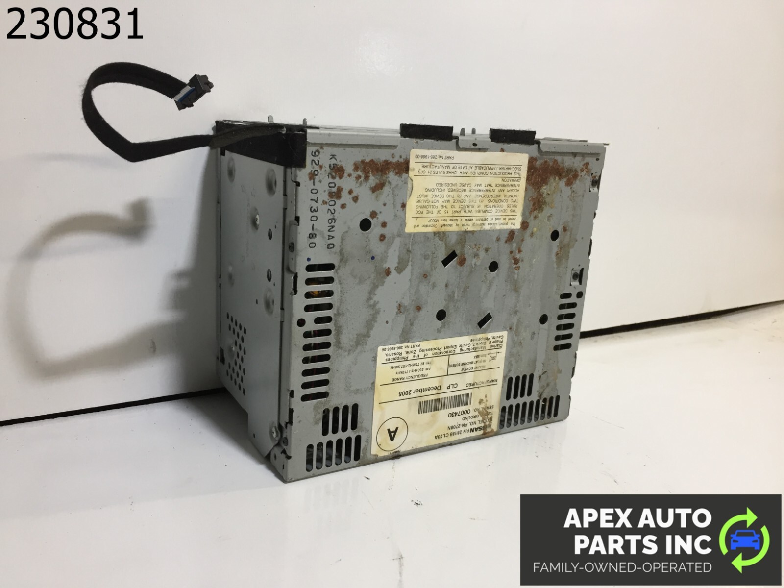 06 2006 Infiniti FX AM FM 6 Disc CD Radio Receiver OEM LKQ - Image 7