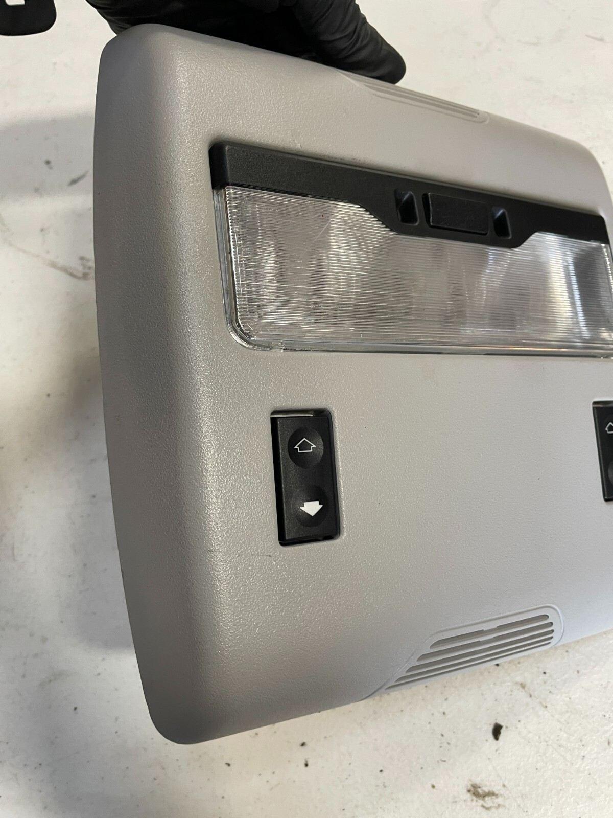 2000-2006 BMW E53 X5 Rear Interior Dome Light W/ Switches 8379941 OEM - Image 3