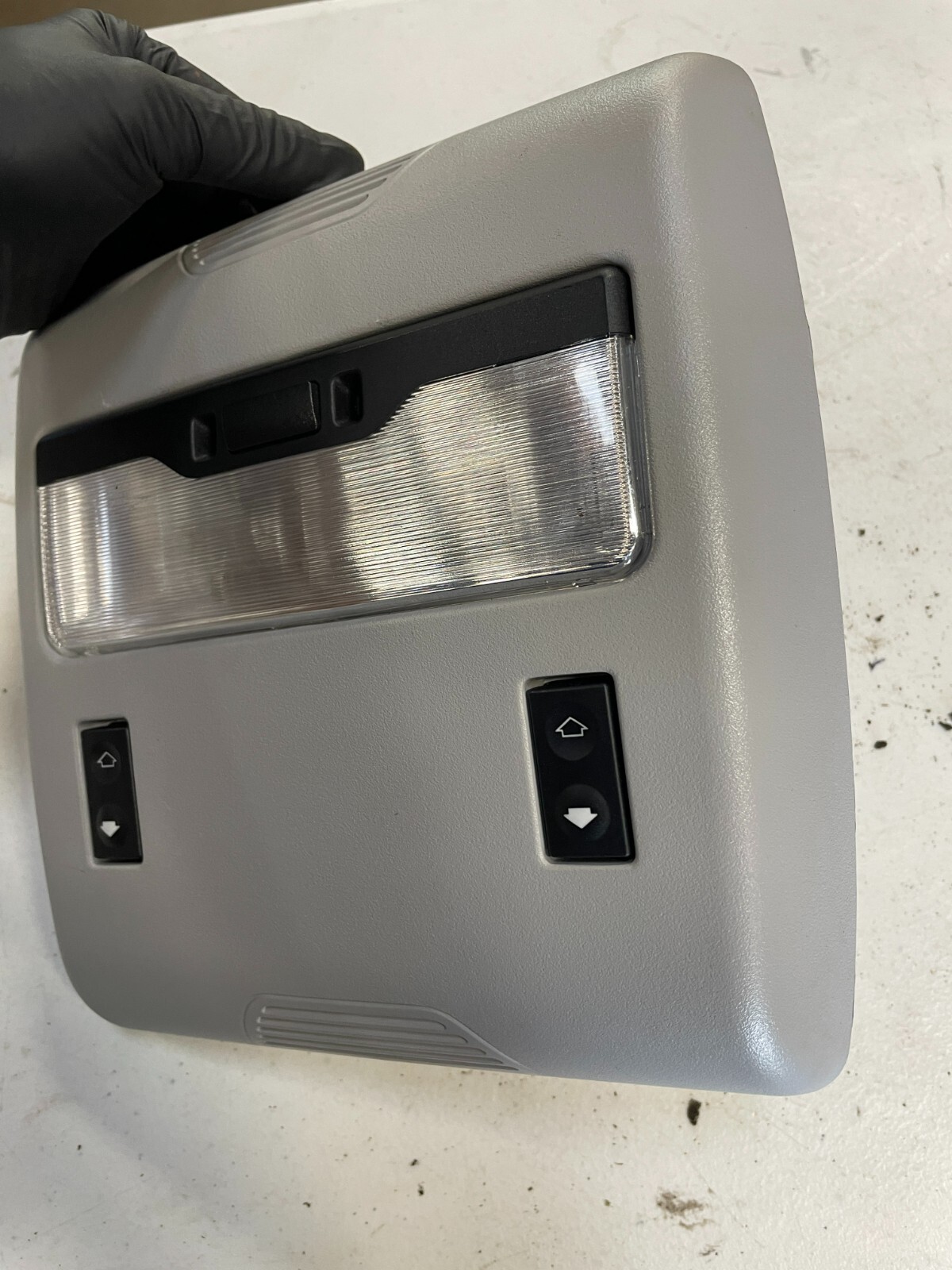 2000-2006 BMW E53 X5 Rear Interior Dome Light W/ Switches 8379941 OEM - Image 4