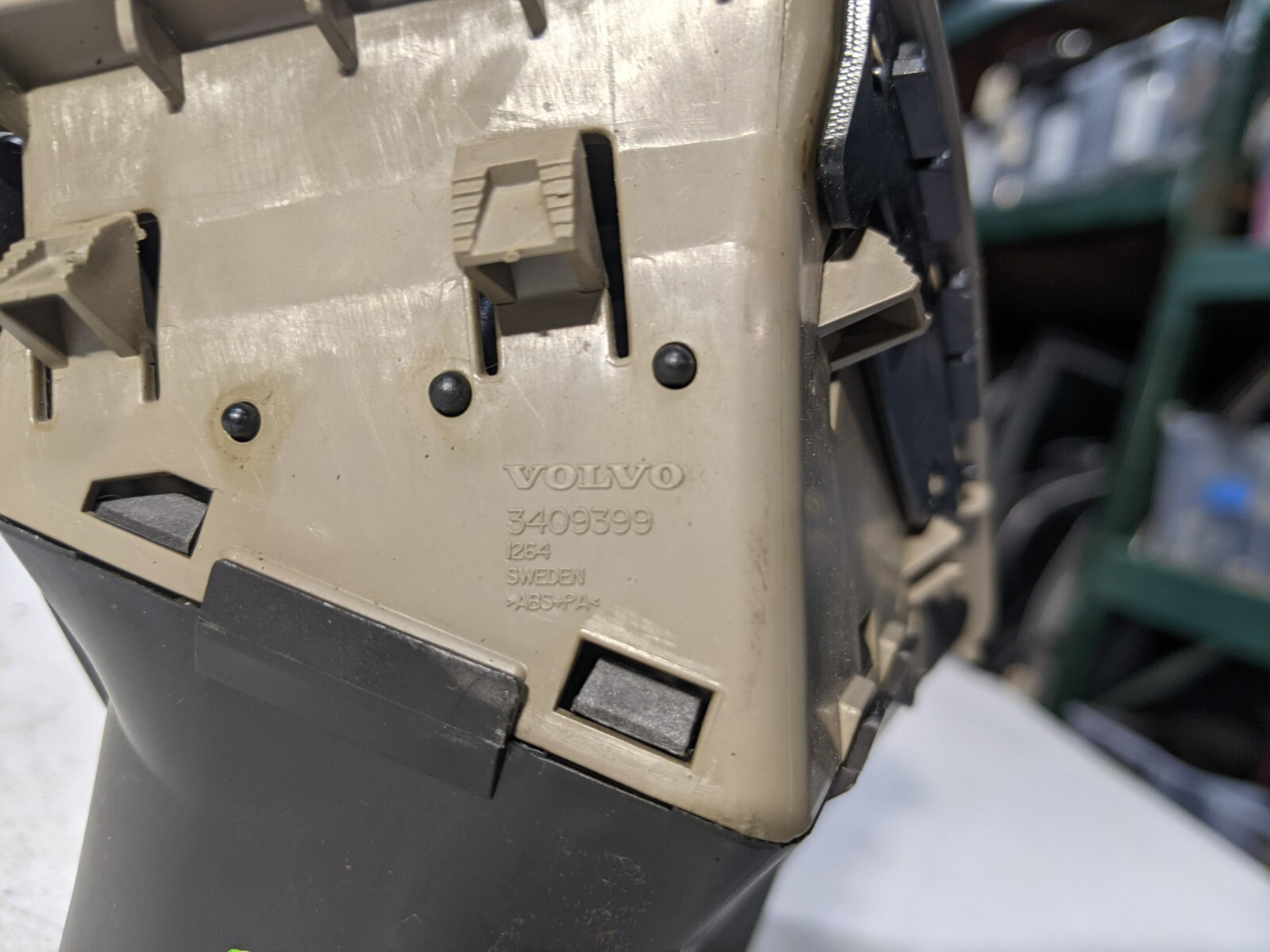 2003 04 05 06 Volvo XC90 Front Right Dash AC Heater Air Vent Tan 3409399 OEM - Image 5