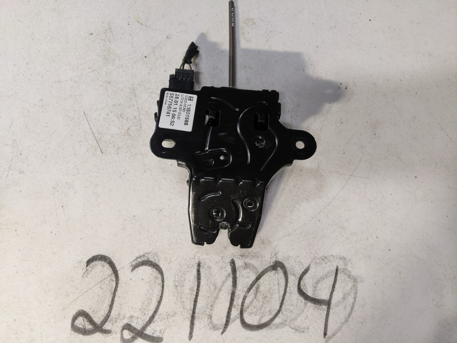 CHEVY CRUZE GM REAR TRUNK LID LOCK ACTUATOR LATCH W/ RELEASE HANDLE OEM 13501988