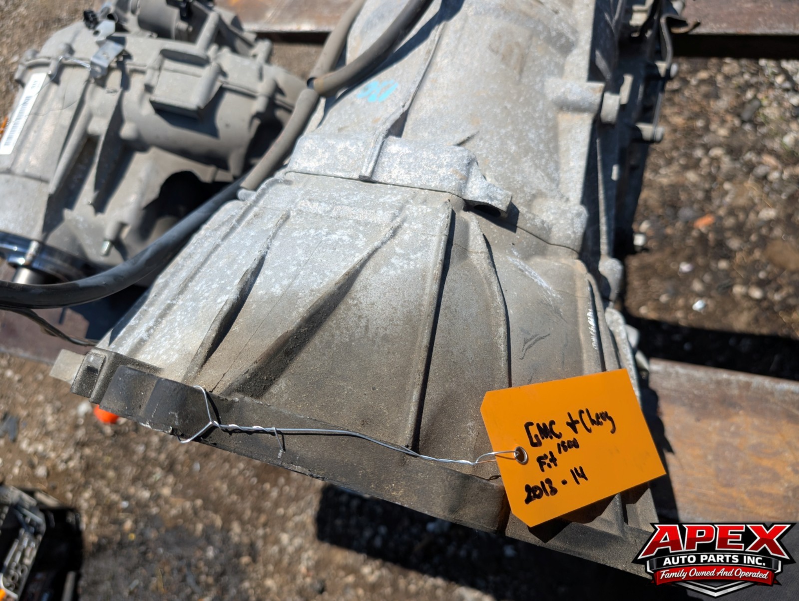 *NO SHIPPING* 2013 Chevrolet Silverado 5.3L 4WD Automatic Transmission - Image 3