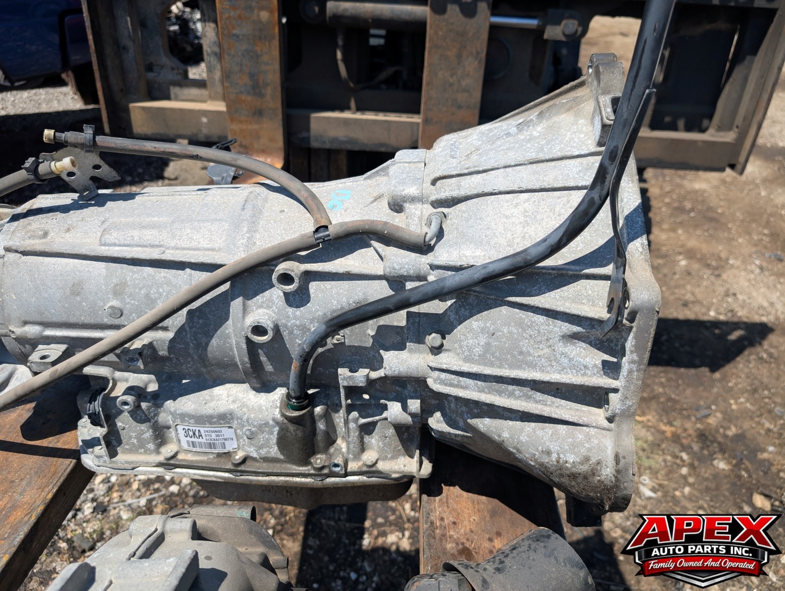*NO SHIPPING* 2013 Chevrolet Silverado 5.3L 4WD Automatic Transmission - Image 6