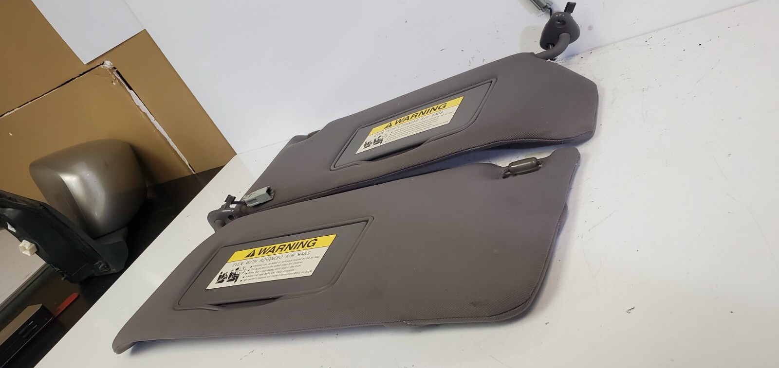 OEM 08 09 10 HONDA ODYSSEY DRIVER PASSENGER INTERIOR SUN VISOR SUNVISOR GRAY - Image 4