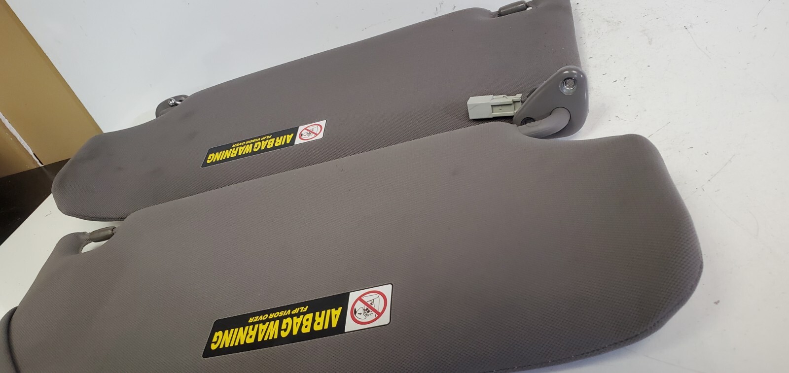 OEM 08 09 10 HONDA ODYSSEY DRIVER PASSENGER INTERIOR SUN VISOR SUNVISOR GRAY - Image 7