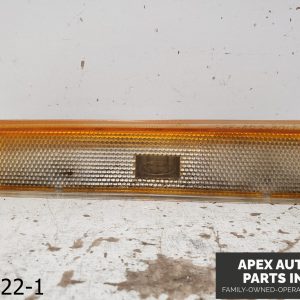 OEM 1980-1986 Ford Bronco 5.8L Driver Corner Park Light Side Marker