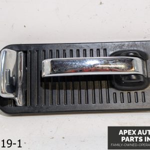OEM 1980-1987 Jaguar XJ6 4.2L Rear Left Driver Side Inner Door Handle