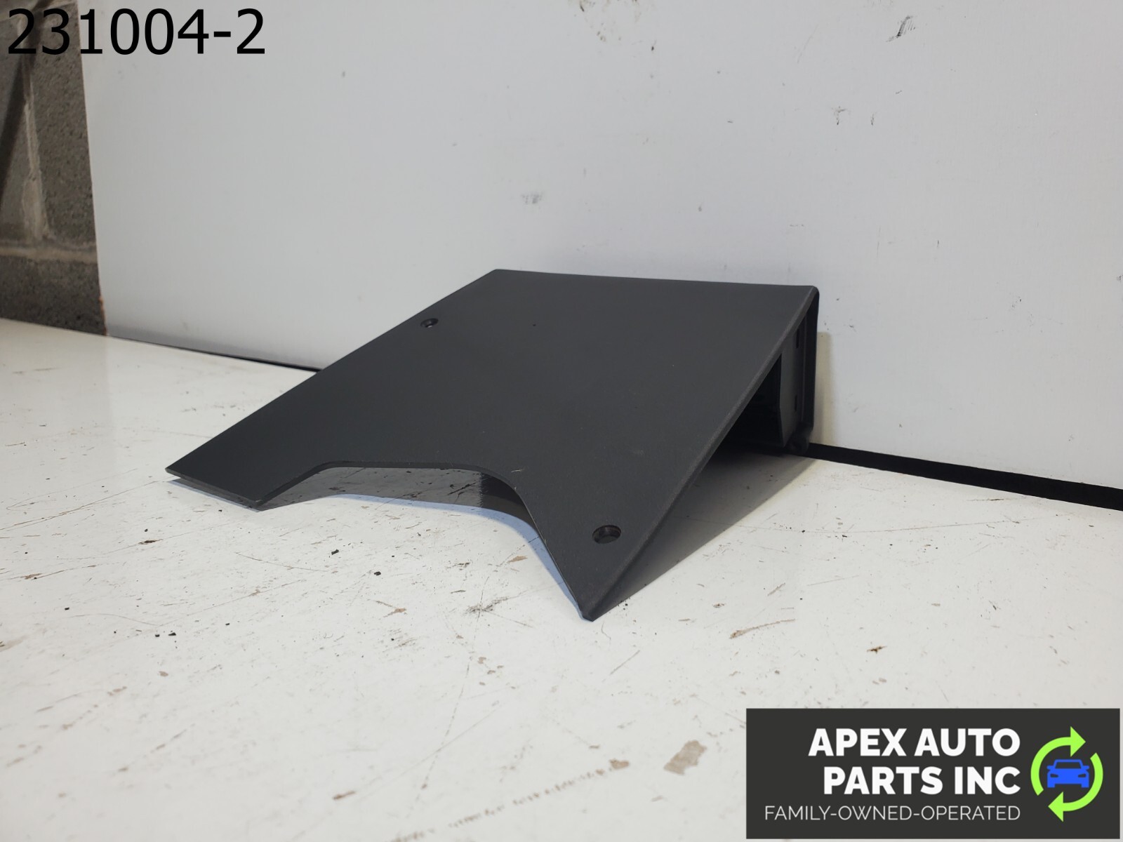 OEM 1984 Pontiac Fiero Black Dash Corner Vent Set - Image 5