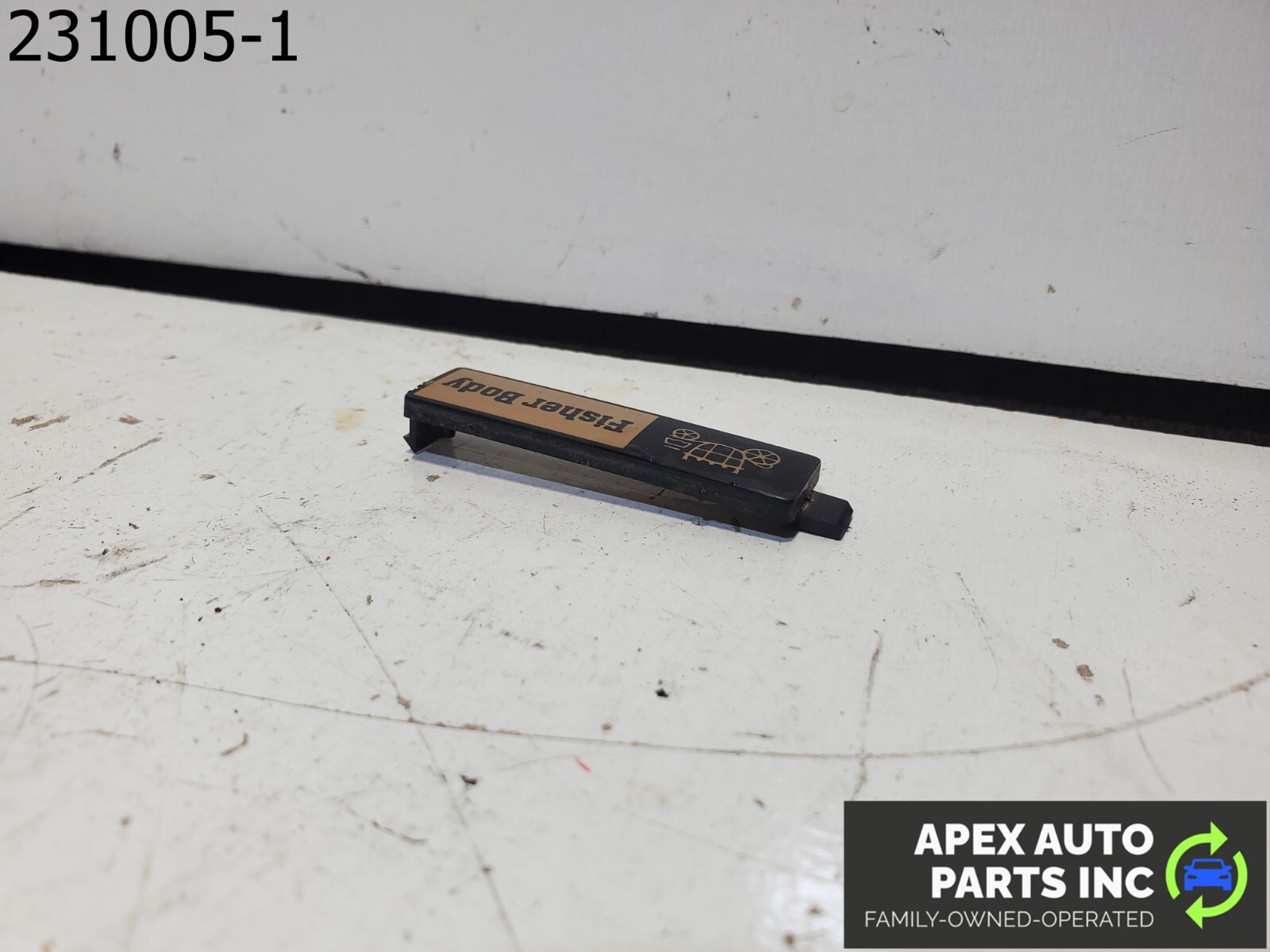 OEM 1984 Pontiac Fiero INTERIOR DOOR STEP SILL EMBLEM FISHER BODY - Image 5