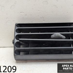 OEM 1988 Nissan Pulsar NX 1.8L DASH CENTER AC AIR VENT