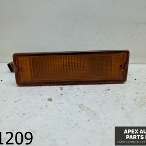 OEM 1988 Nissan Pulsar NX 1.8L FRONT SIDE MARKER LIGHT