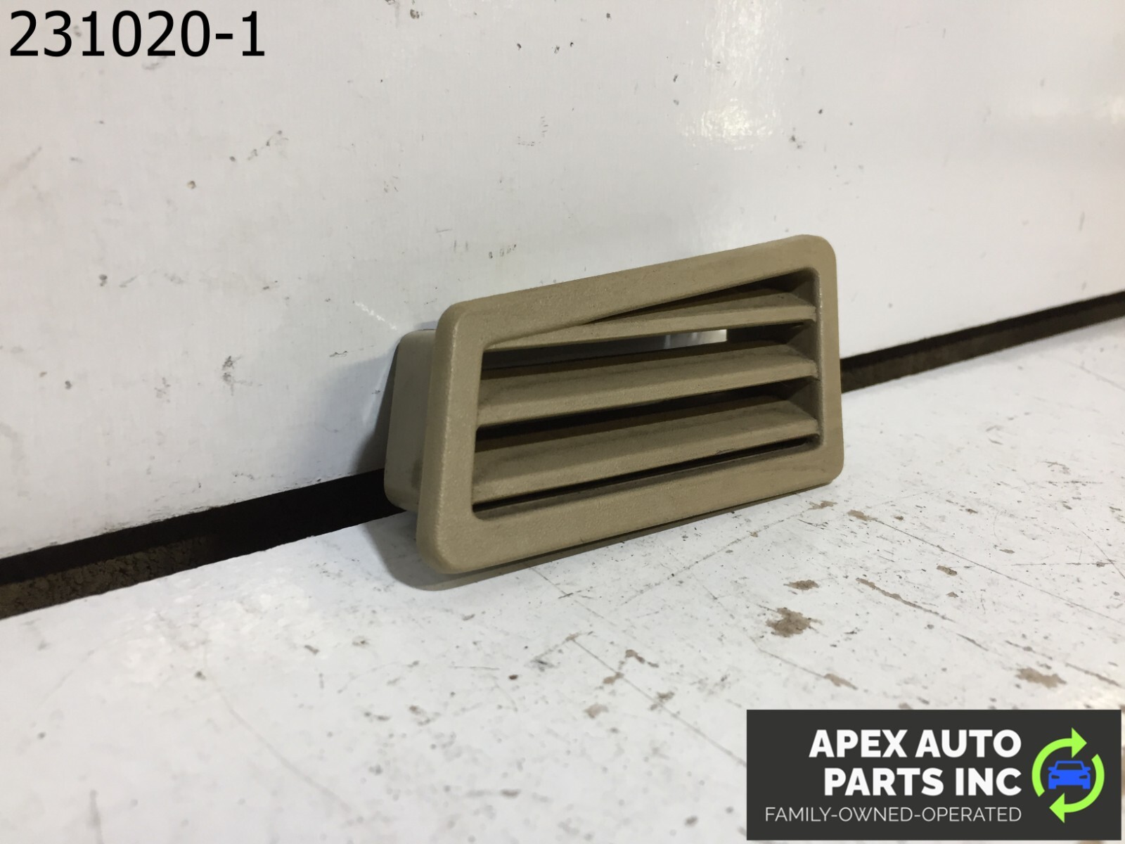 OEM 1990 Cadillac Allante Interior Dash Vent Beige Tan - Image 3
