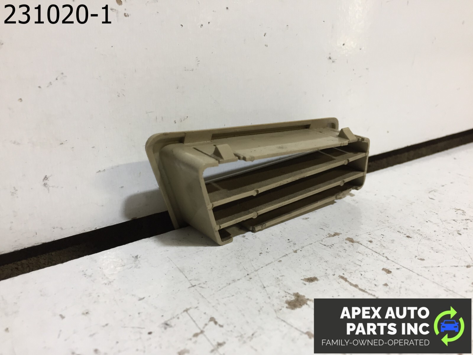 OEM 1990 Cadillac Allante Interior Dash Vent Beige Tan - Image 7